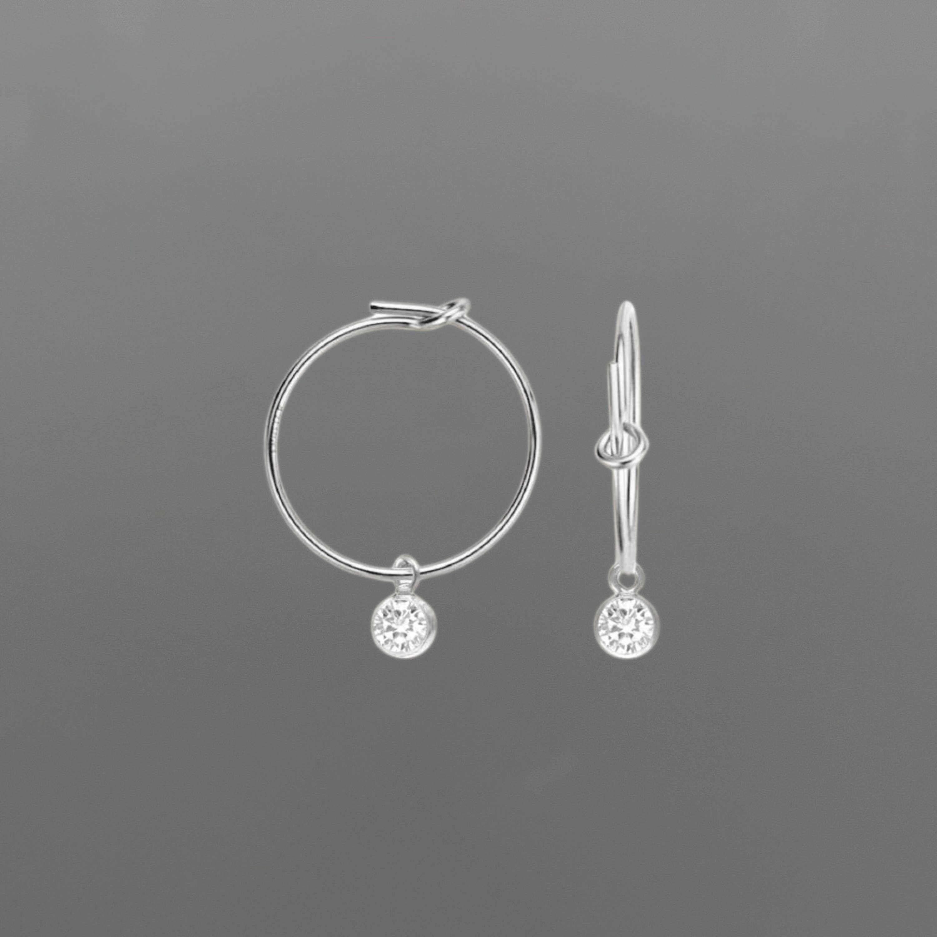 Something Silver - Vente Petits anneaux - Cerceaux en zircone cubique à petite lunette0