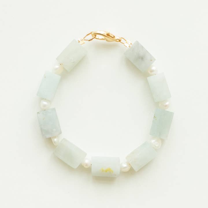 Land of Palms - Wholesale Beaded Bracelet - aquamarine and pearl bracelet