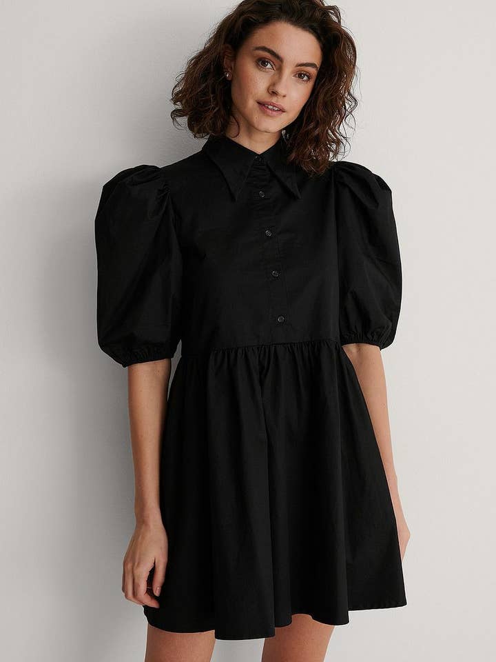 Svart klänning med spetsig krage med puffärm för wholesale av STYLE INSTANT