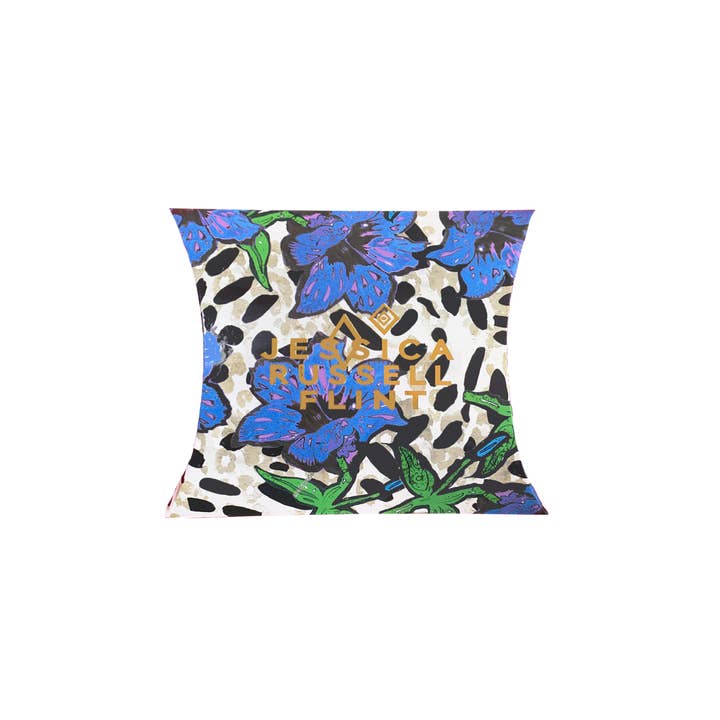 Jessica Russell Flint – wholesale Sovmask – Silk Eye Mask/”Q för drottning”1