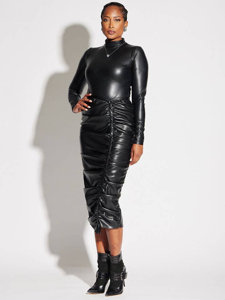 Jupe froncée en cuir végétalien pour la vente par CIRCULAR PATH