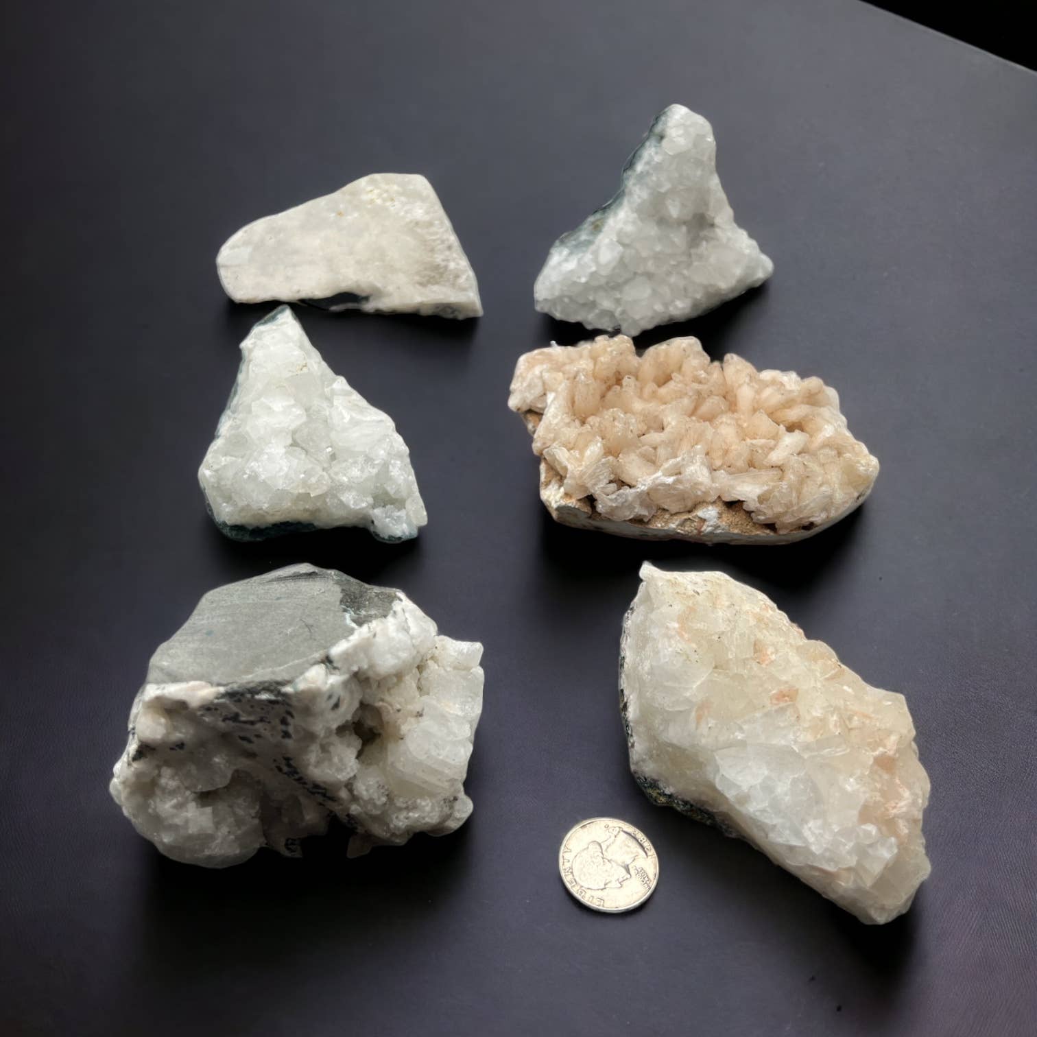 Raj Minerals Inc – wholesale Spiritual stone/crystal – Assorted Crystals Zeolite Flat Large - 6 pcs1