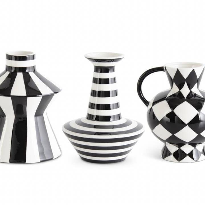 Dunn Deals - Wholesale Vase - Set of 3 Black & White Royal Ceramic Vases0