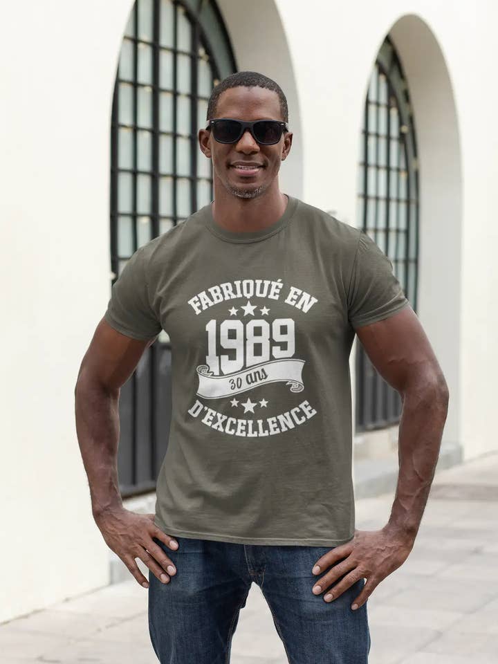 ULTRABASIC - Fabriqué en 1989, 30 Ans d'être Génial Unisex T-Shirt Royal for wholesale by ULTRABASIC