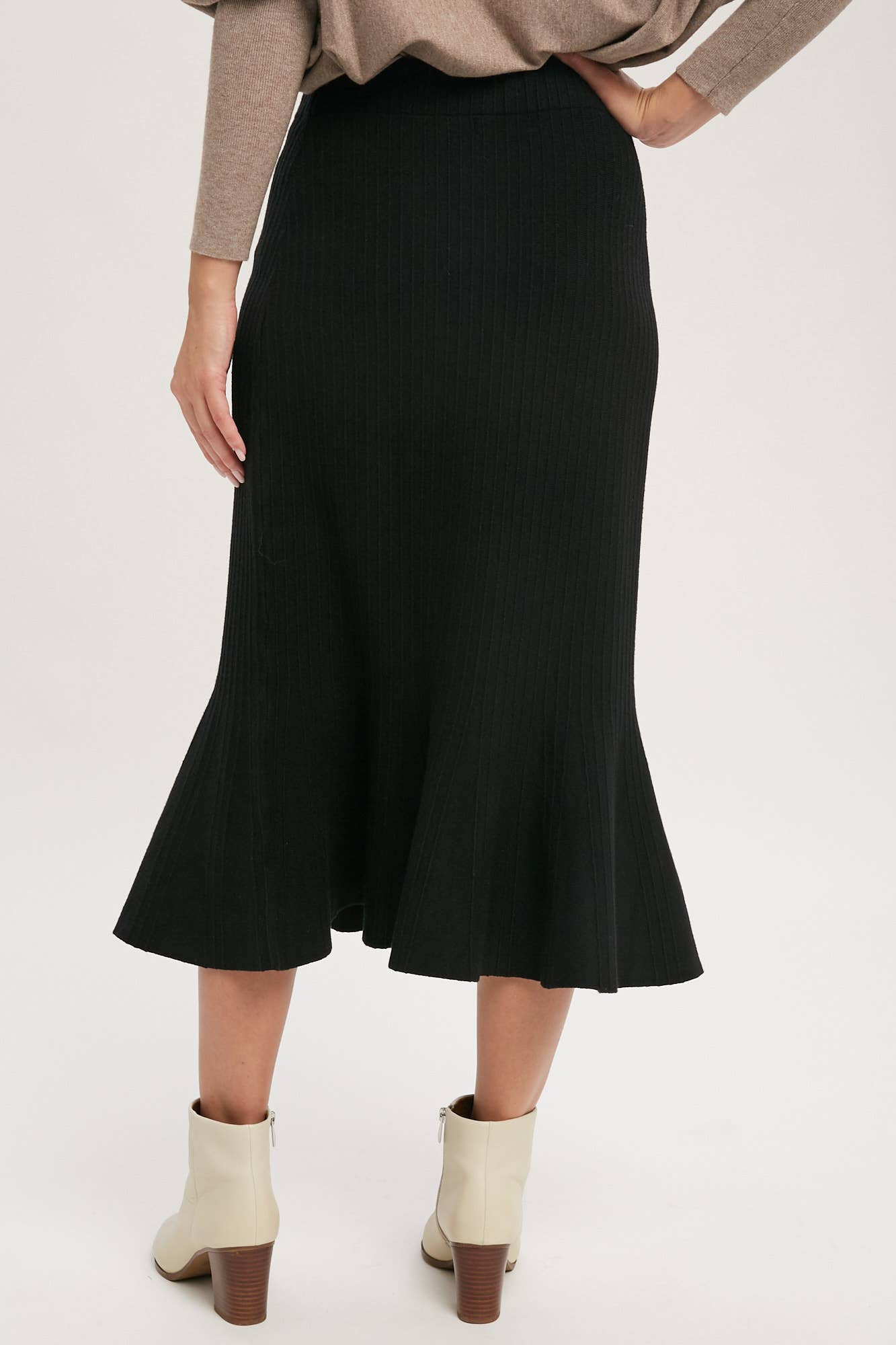 Bluivy - Wholesale Skirt - Women's - MERMAID SWEATER MIDI SKIRT27