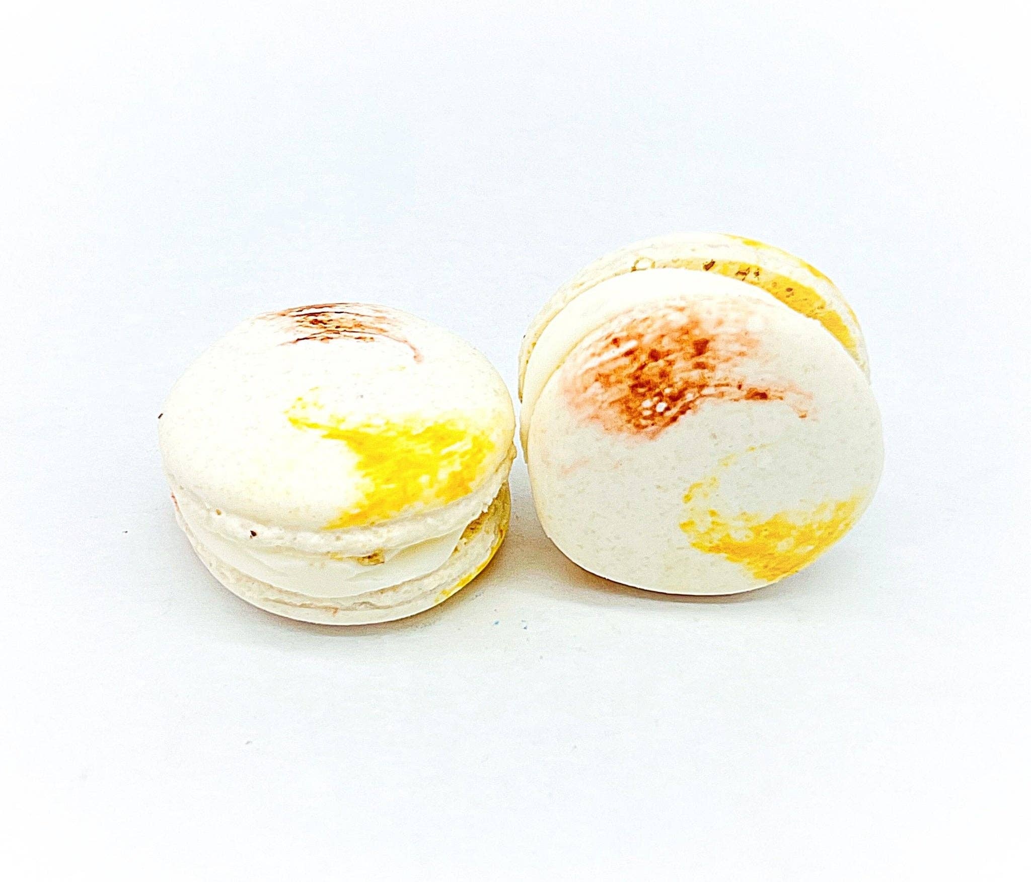 macaron centrale - Wholesale Cookie - Praline Vegan Macarons - Available in 24 & 48 Pack1
