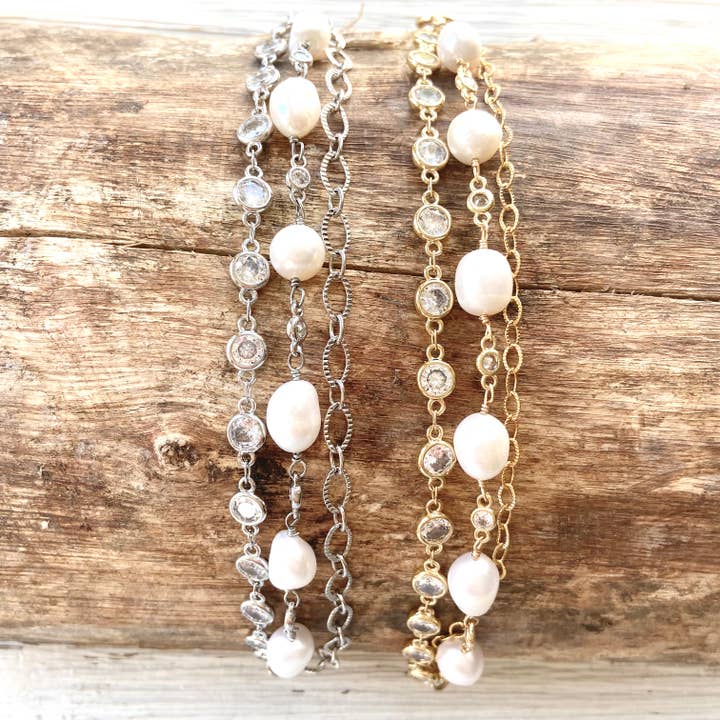 VB&CO Designs Handmade Jewelry - Venta al por mayor Pulsera de cuentas - Pulsera triple de perlas de agua dulce ocean beach boutique2