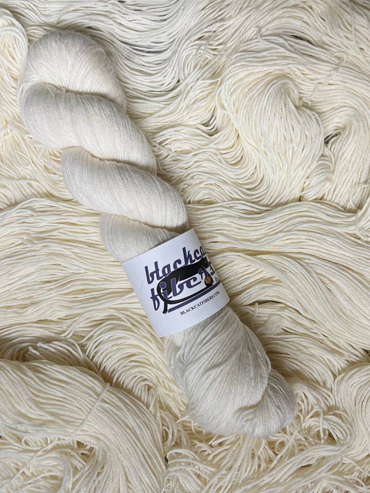 Naakte Nomade Sok voor wholesale door Black Cat Fibers