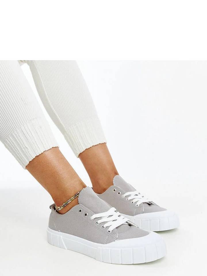 Lieber Deem Marktplatz - Wholesale Lifestyle Sneakers - Women's - Sneakers Model 207371 Solea13