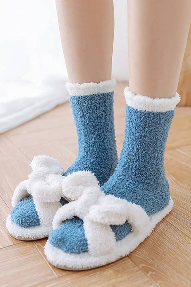 UNISHE - Vente Chaussons chaussettes – femme - Chaussettes de couchage douces antidérapantes et floues d'hiver ACC9929
