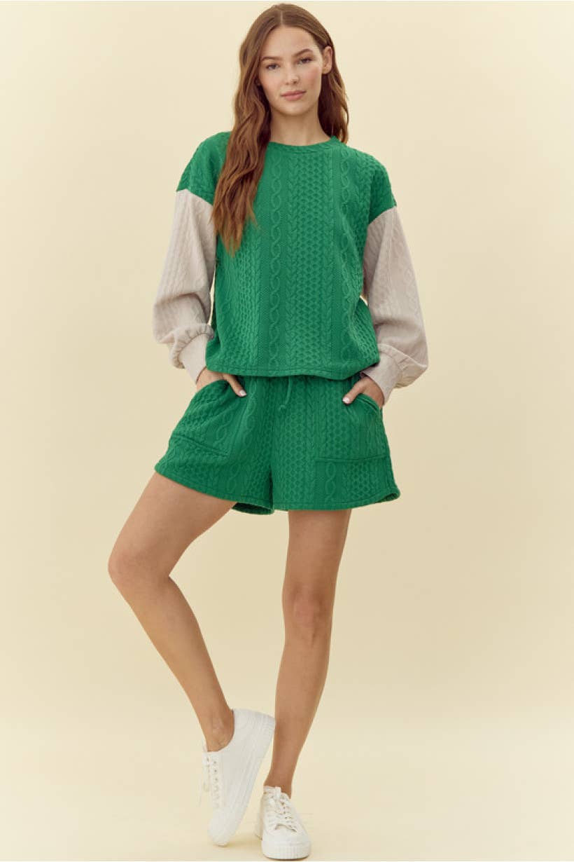 Bloomero – wholesale Mjukisset – Dam – Kabelstickad klädtröja loungesett i 2 delar. Top har U-nec0