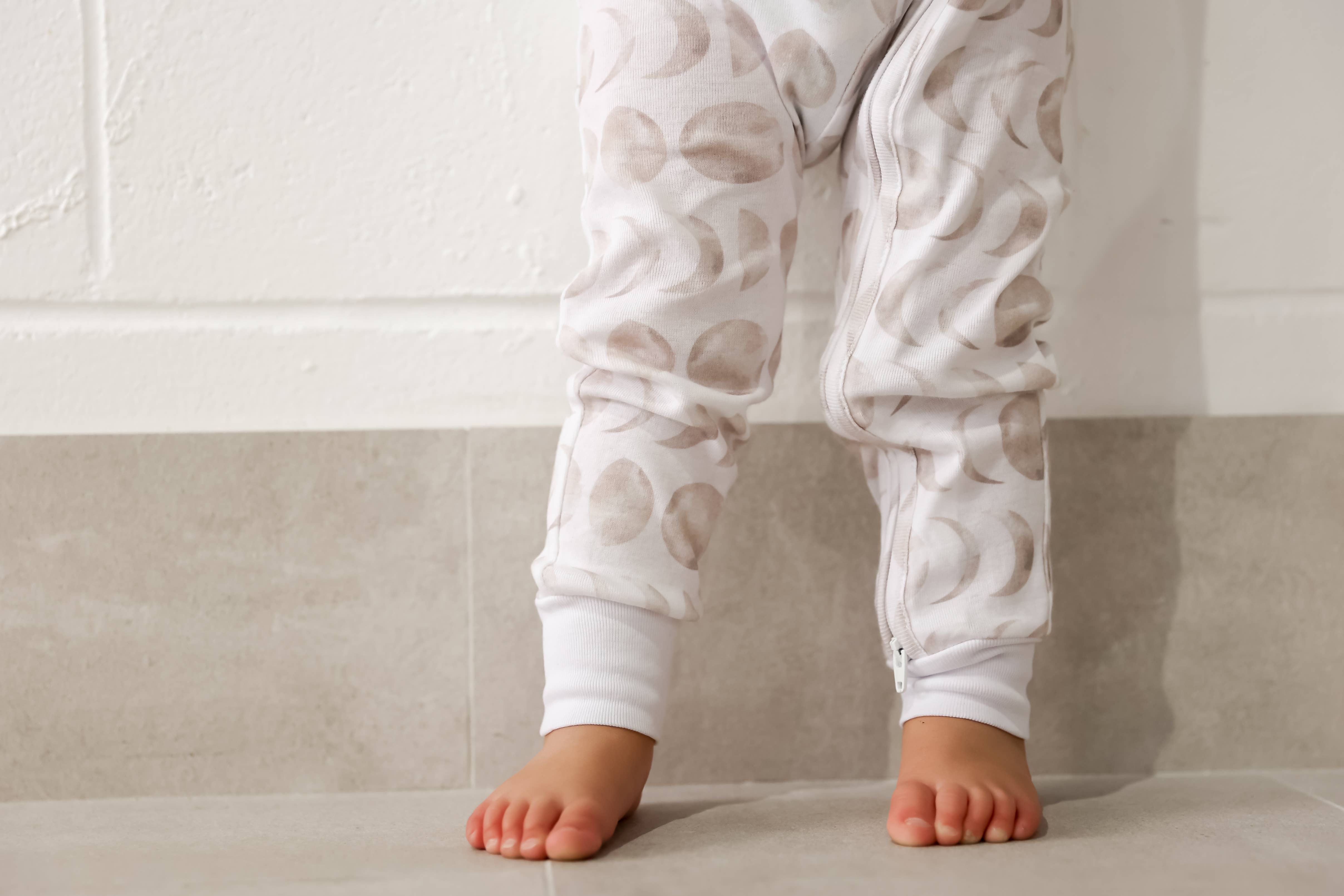 Gaia Baby Goods - Wholesale Pyjamaset - Kinderen - Pyjama van biologisch katoen voor baby's en peuters in Luna Moon-print7