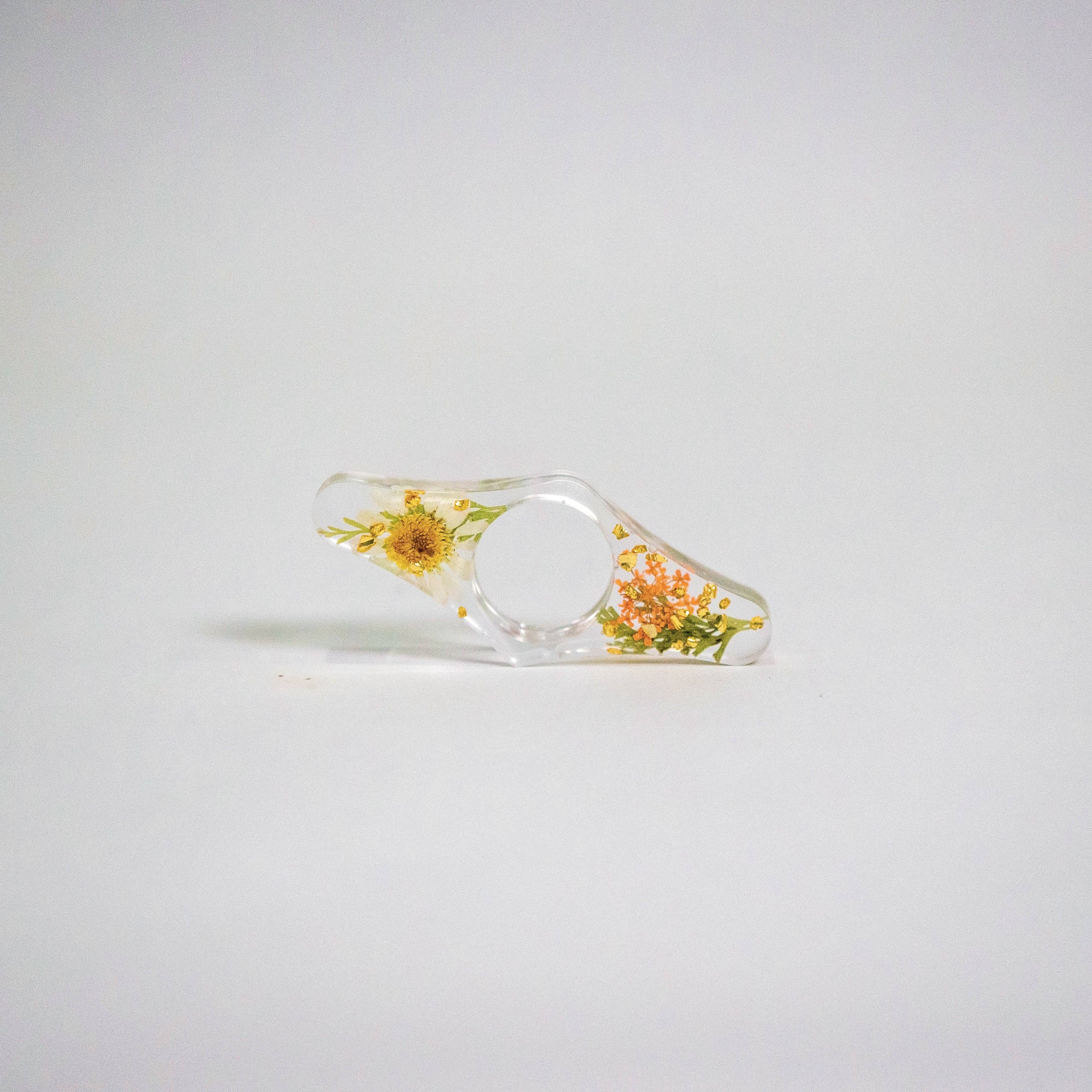 After Word - Wholesale Bookmark - Floral Resin Page Holders8