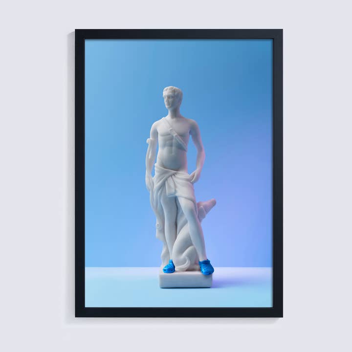 Mannenbeeld met Crocs Humorous Blue” Giclée Photo Print voor wholesale door Ornament Art