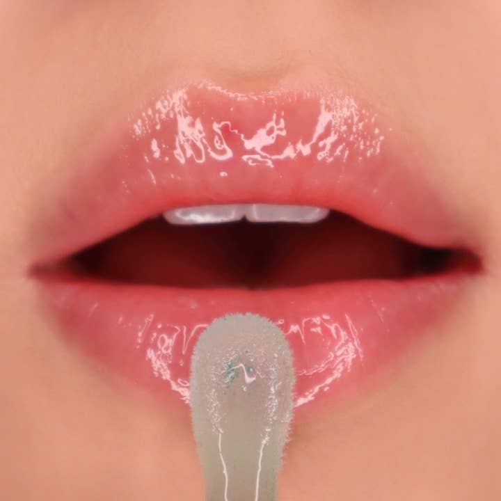 MAIUS COSMETICS - Wholesale Lip Gloss - PEPPERMINT PLUMPING LIP OIL1