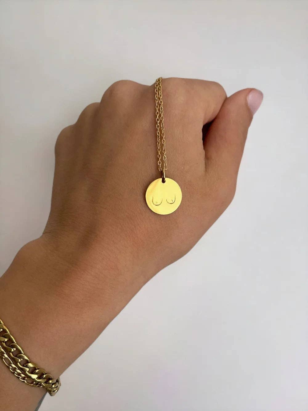 Rudies and Co – Großhandel Kette mit Anhänger/Charm – The Boob / Brustscheiben-Anhänger5