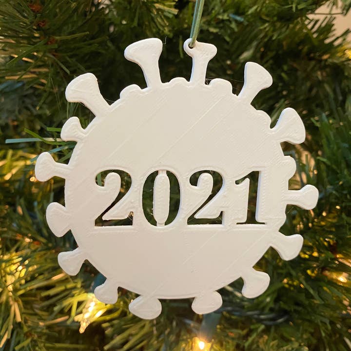 Ornement anti-virus COVID 2021 - Acrylique (blanc) pour la vente par Economy Ornament