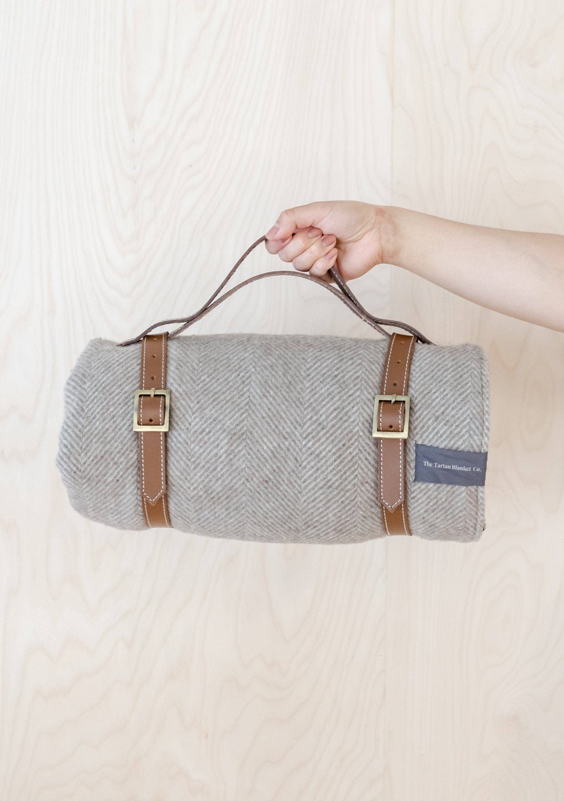 TBCo - Wholesale Picnic Basket - Leather Picnic Carrier8