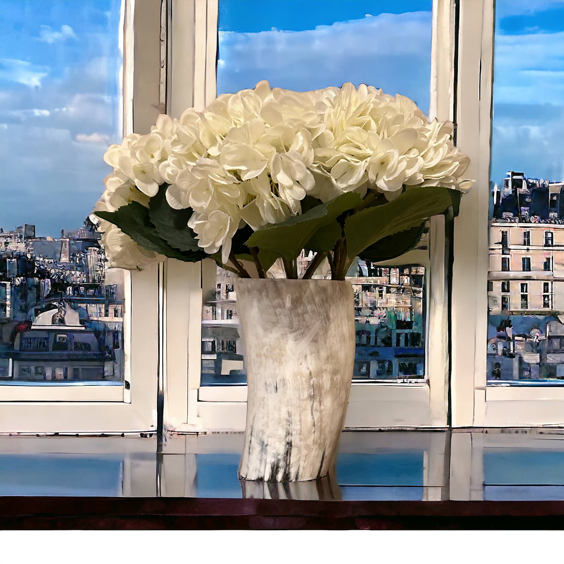 The African Home Goods - Wholesale Vase - ANKOLE COW HORN VASE OR PLANTER  - LIGHT10