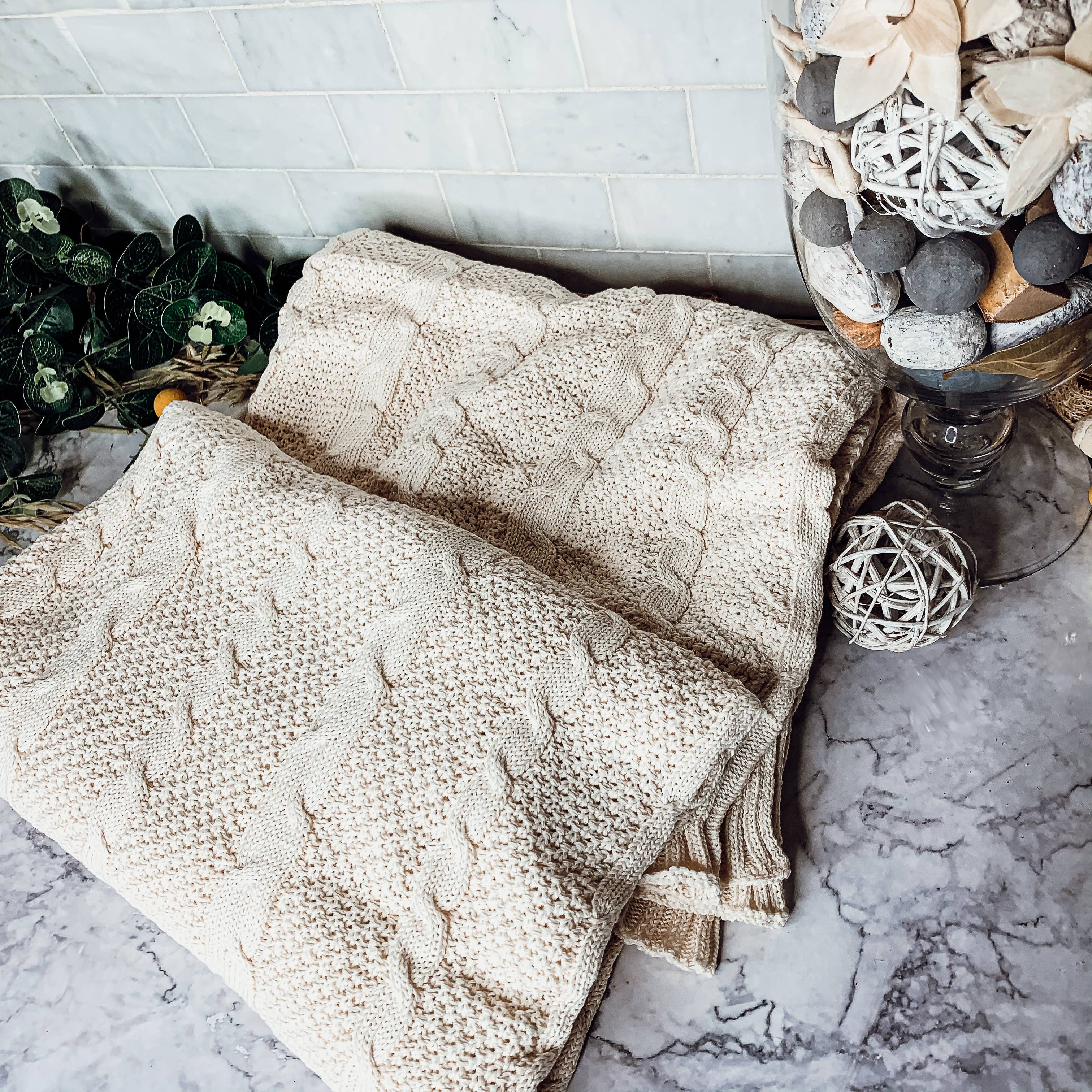 Gia Roma - Venta al por mayor Mantas de sofá - Manta vegana de algodón neutro, tipo suéter color marfil14