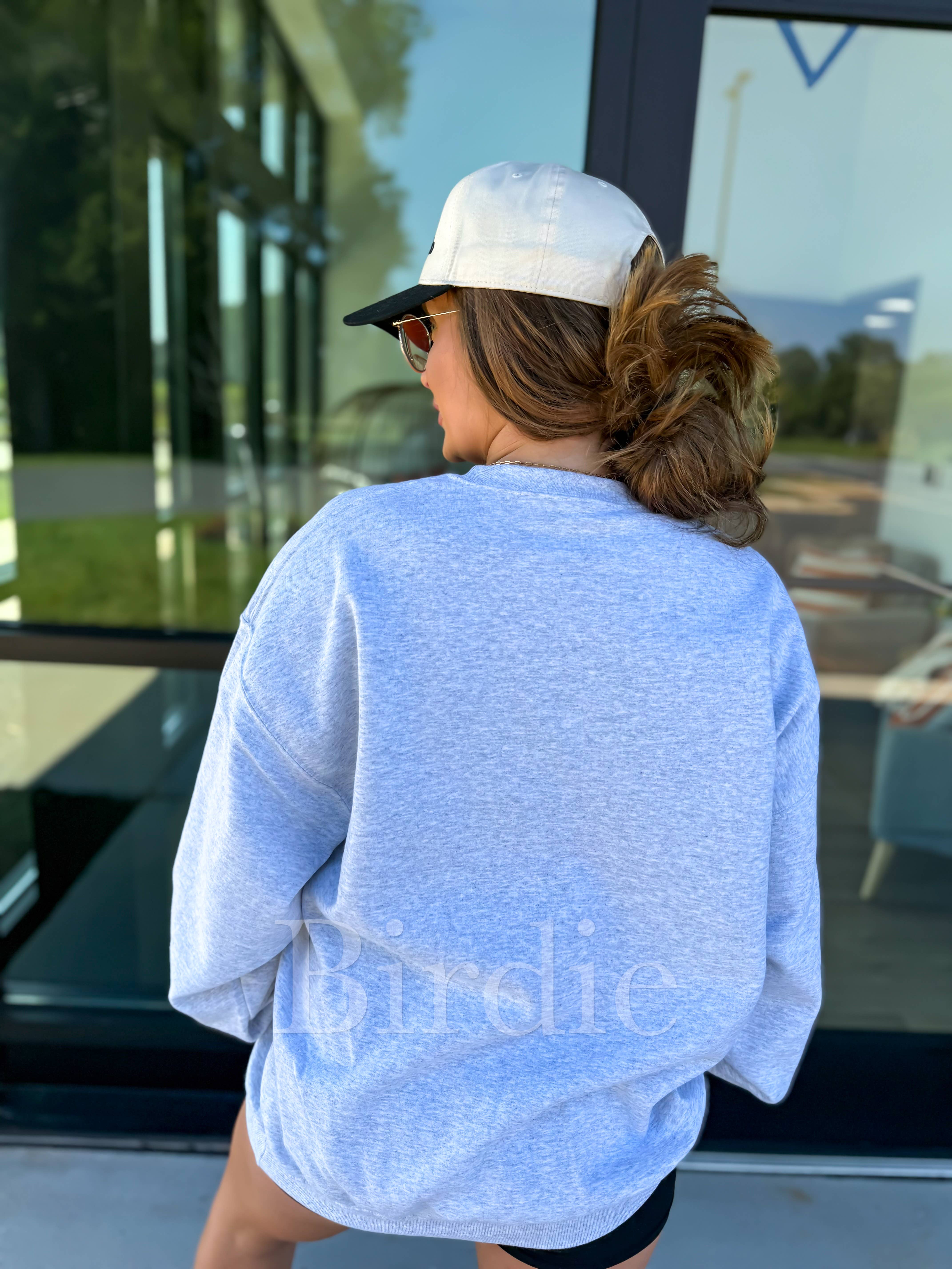 birdie - Wholesale Graphic Sweatshirt - Women's - He's Hunting Graphic Crewneck on Ash Gray3