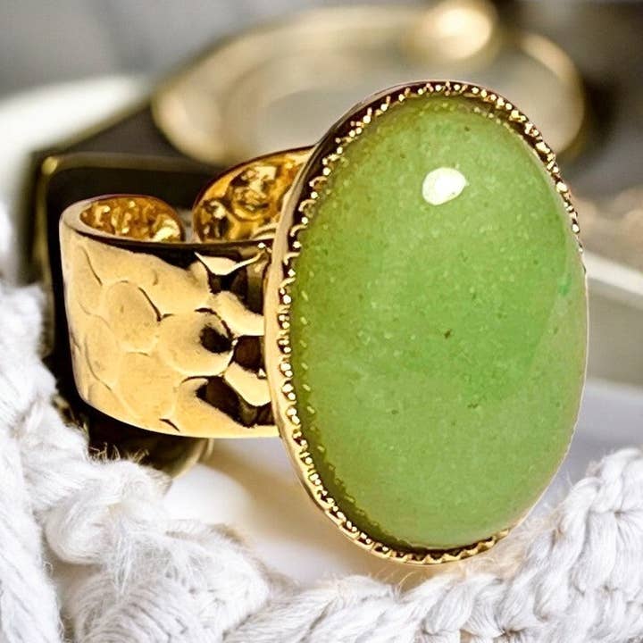 Bague "MAELLE" dorée or fin en pierre d’ Aventurine pour la vente par TOURMALYN