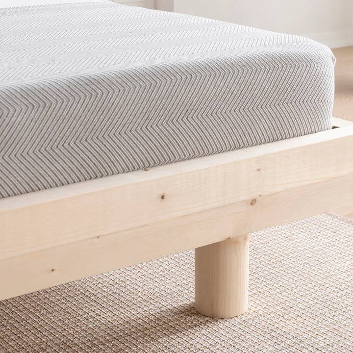 Deholzwart GmbH - Wholesale Bed - Hendrick wooden bed frame, walnut7