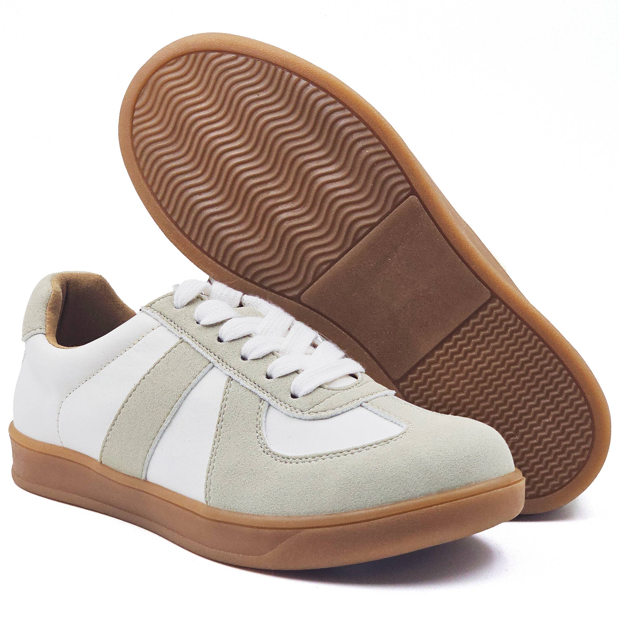 FC Design - Vente Baskets tendance – femme - Chaussures de sport classiques à lacets pour femmes MILOCACA 24072