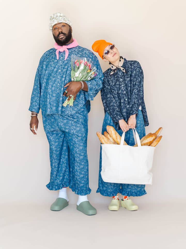 Nettle Studios - Wholesale Button Down Shirt - Unisex - Size Inclusive Plus Size Unisex Floral Chambray Button Up19