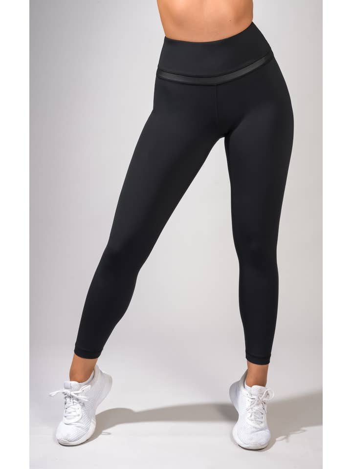 90 Degree by Reflex & Yogalicious - Wholesale Athletic/Lounge Leggings - Women's - "Bootyful" brand Interlink V-Back Cire High Rise 7/8 Ankle L13