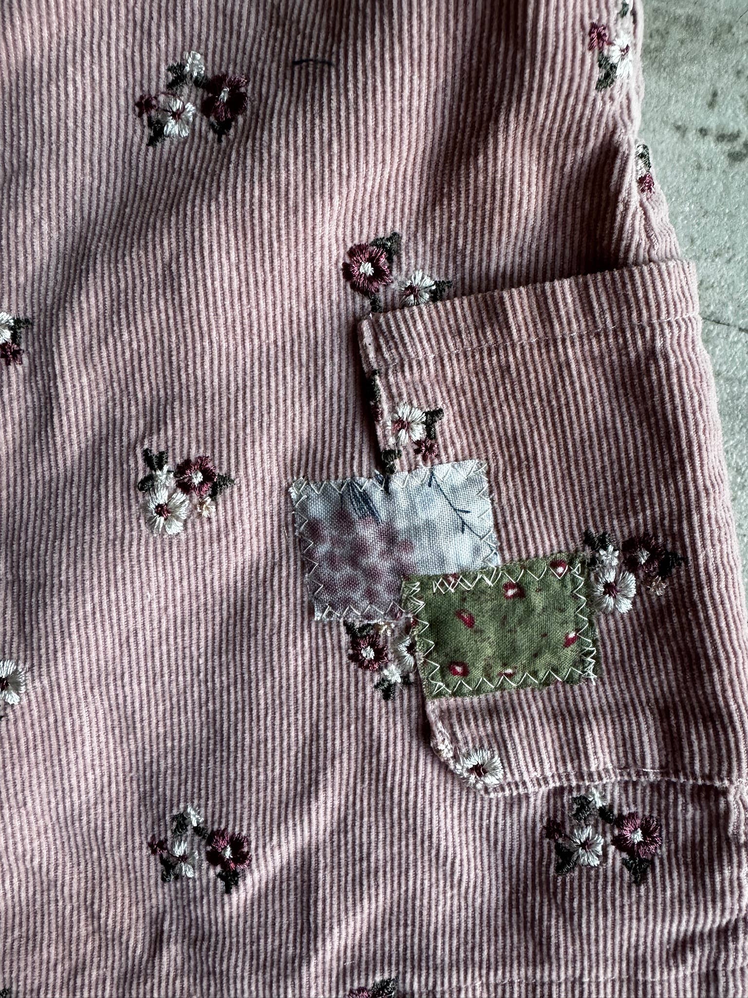 Hammy Downs Threads - Wholesale Dress - Kids - Floral Cord Jumper Dress
Sz-12M Only 1 Avail. One of A Kind1