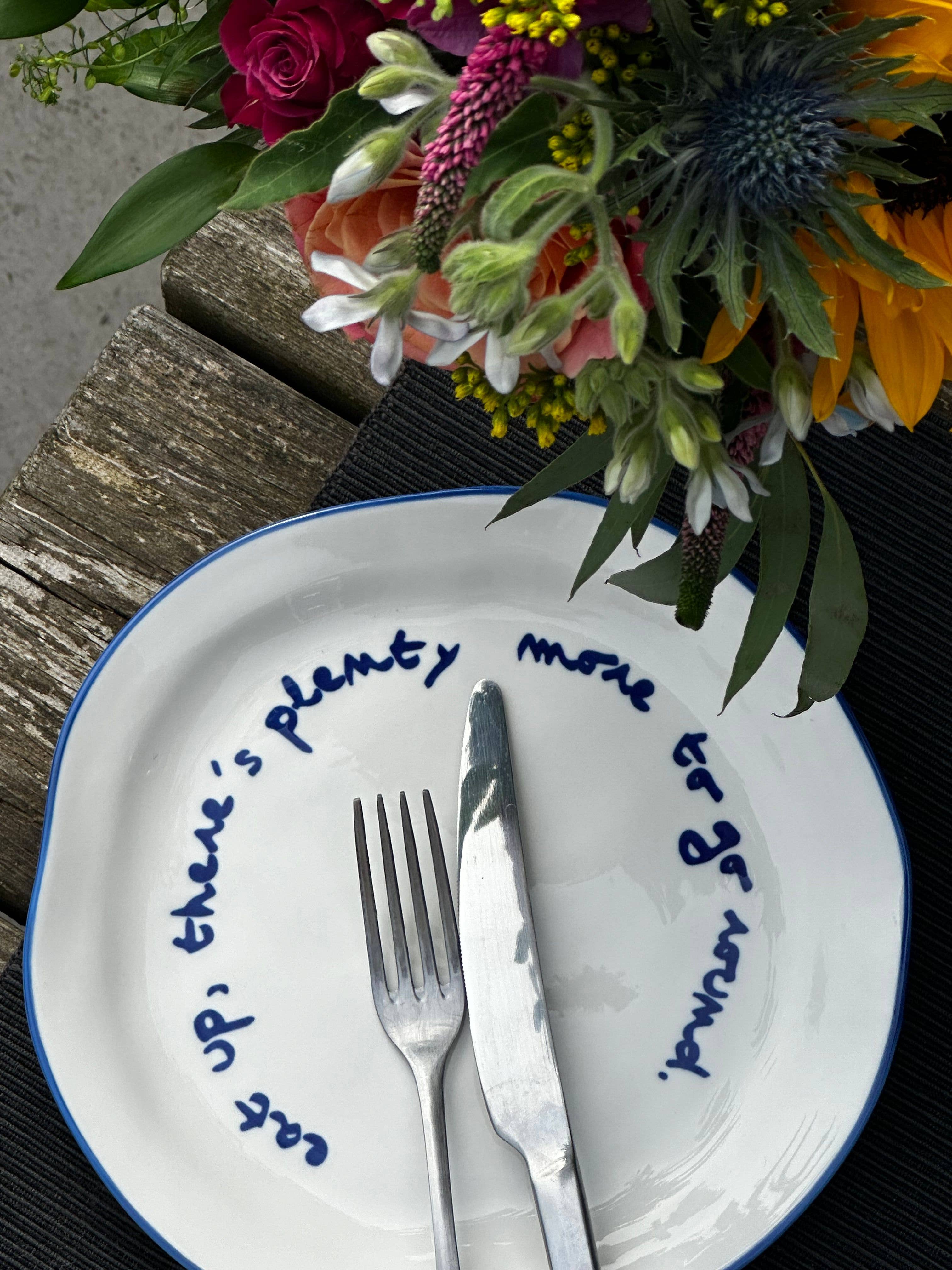 MÆGEN – wholesale Dinner plate – Statement Plate - 'eat up there's plenty more to go around.'3