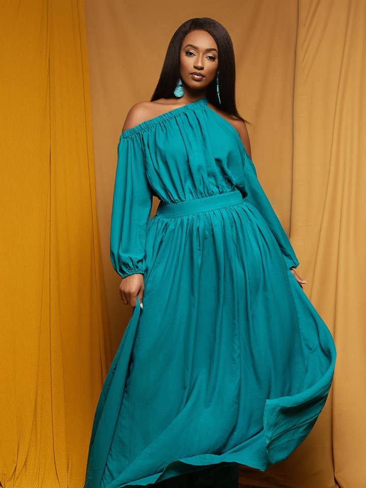 Turkis Gabriella Maxi Kjole for engroshandel hos Nina Cheyenne Apparel