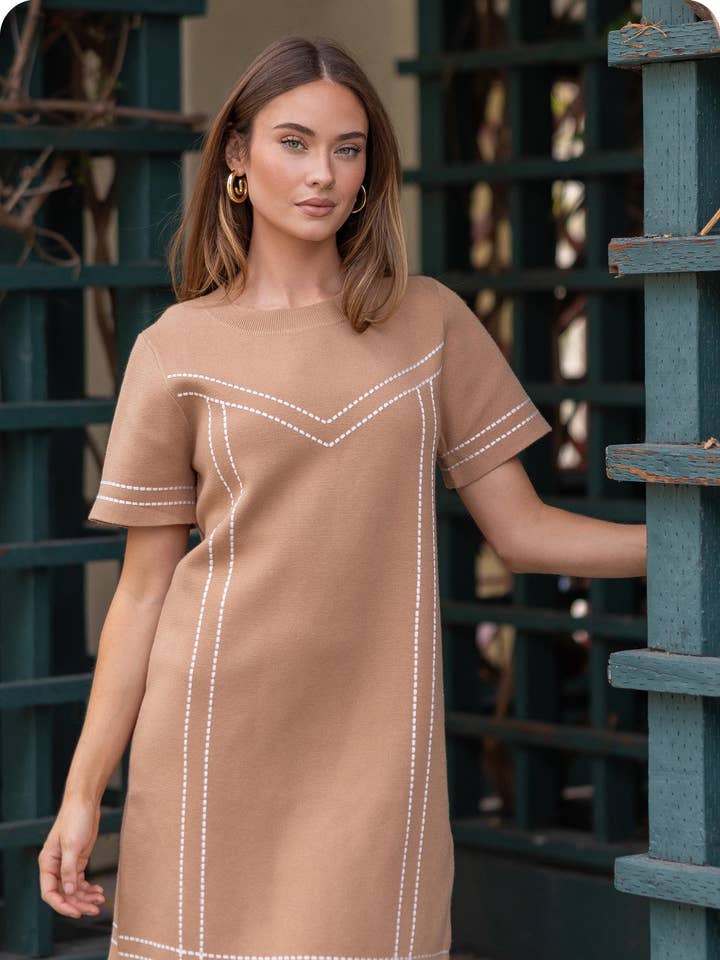 Strut & Bolt – Engroshandel Kjole - Dame – Mini-kjole med tyk sømbroderi og strik t-shirt0