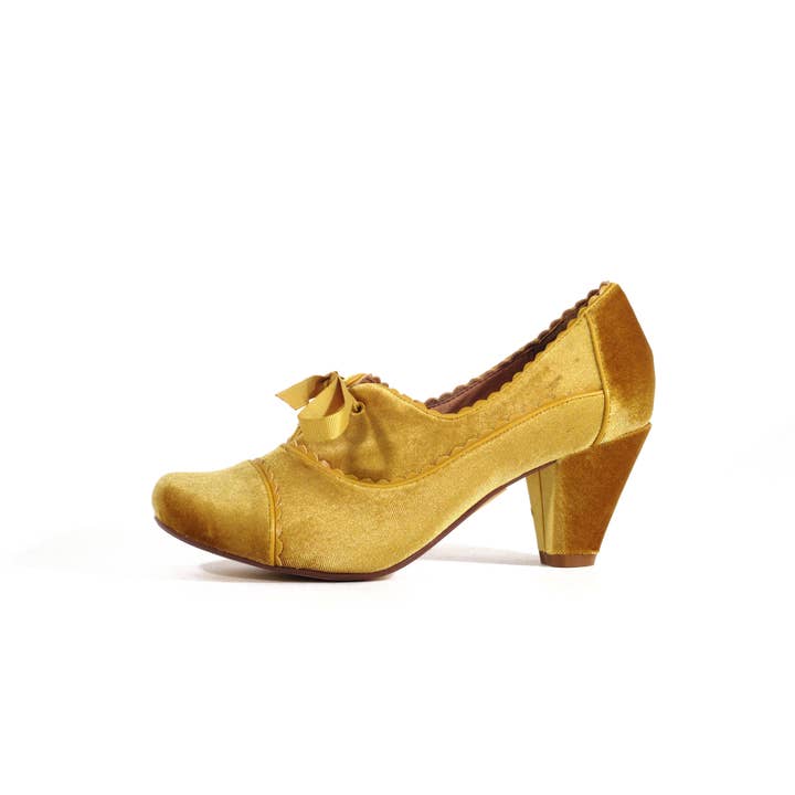 Chelsea Crew – Großhandel Schuhe mit niedrigen Absätzen – Damen – Madison Velvet Retro-Schuhe für den Urlaub2