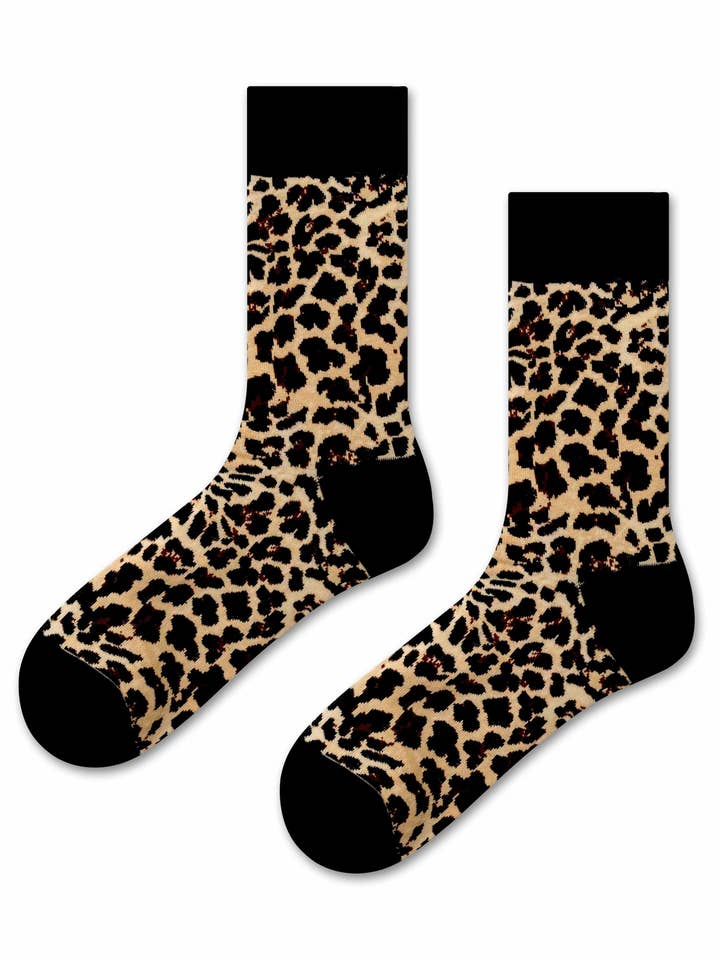 Calze con stampa leopardata e dettagli neri per la vendita all'ingrosso da parte di Marc JoJo