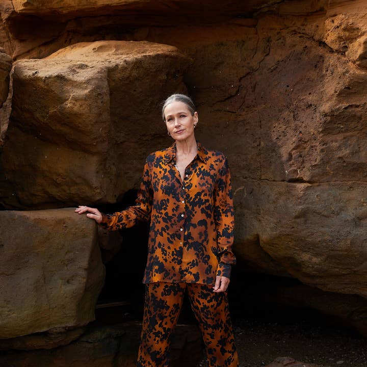 SOMERS SHIRT LIQUID BRONZE and other Purchase Wholesale 70cm sparklers. Free Returns & Net 60 Terms on Faire trending on Faire.