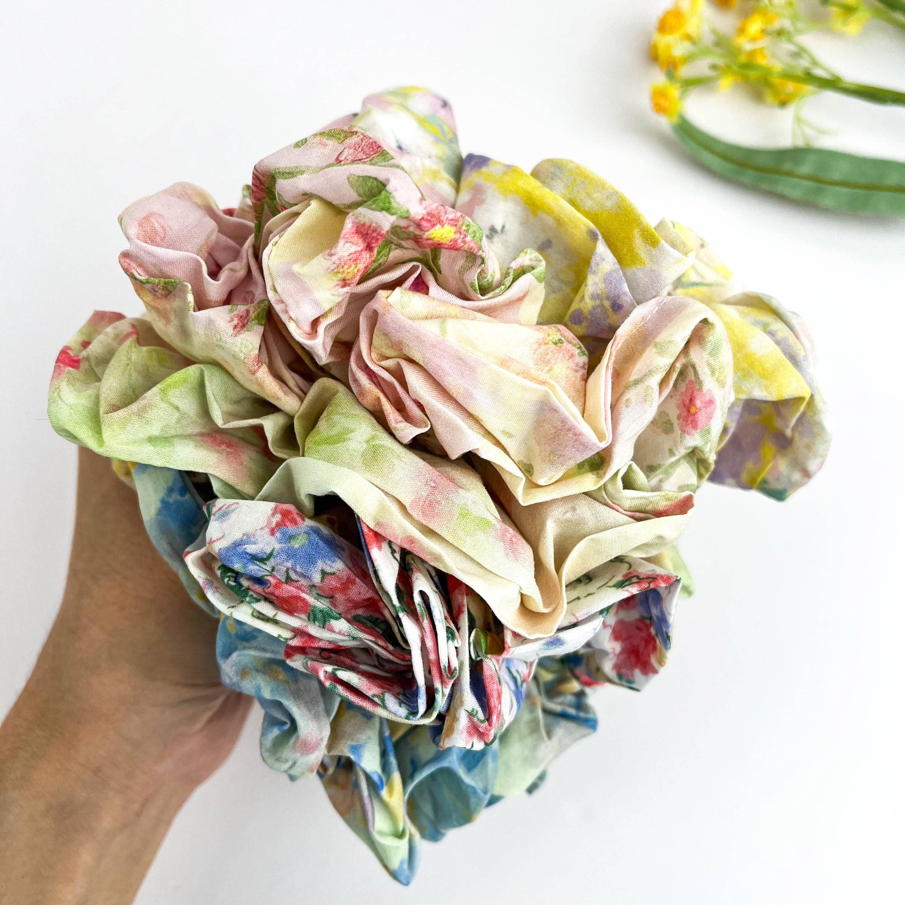 mildstyles - Vente Chouchou – femme - Chouchou à cheveux polyvalent à grand imprimé floral5