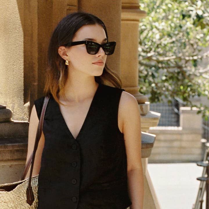 'AUDREY - Sort' for engroshandel hos Sun Muse Studio