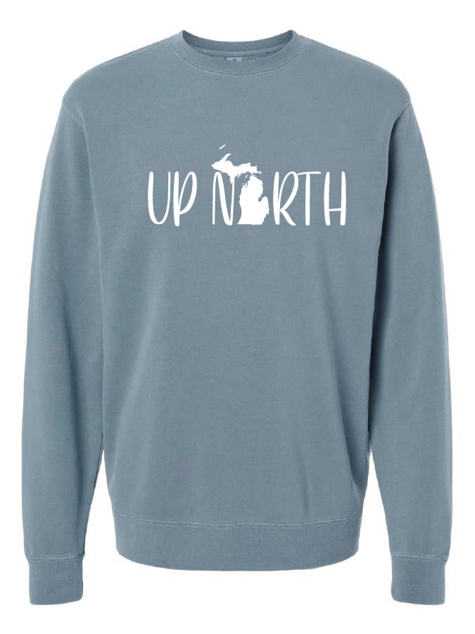 Pull à col rond Up North pour la vente par Local Soul LLC