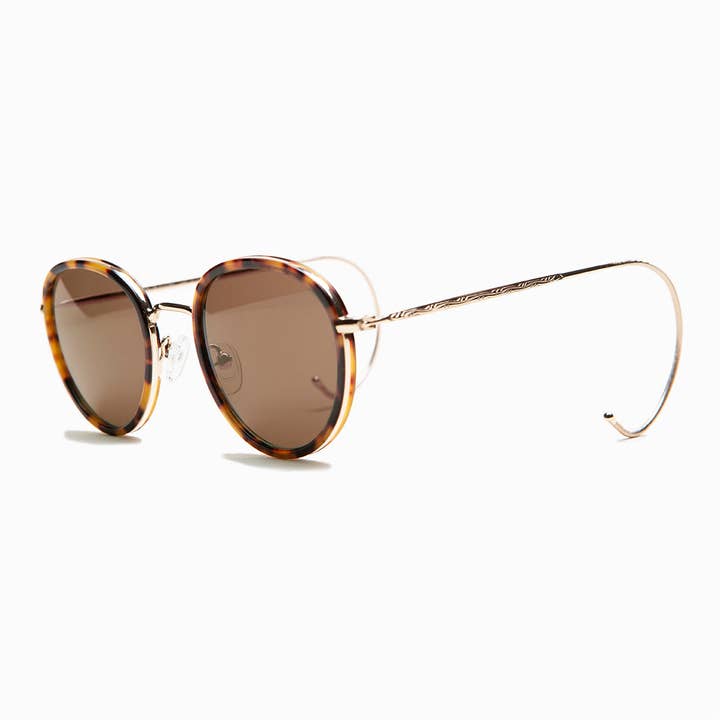 SUNGLASS MUSEUM - Wholesale Sunglasses - Women's - Preppy Sunglass with Cable Temples - Tyler