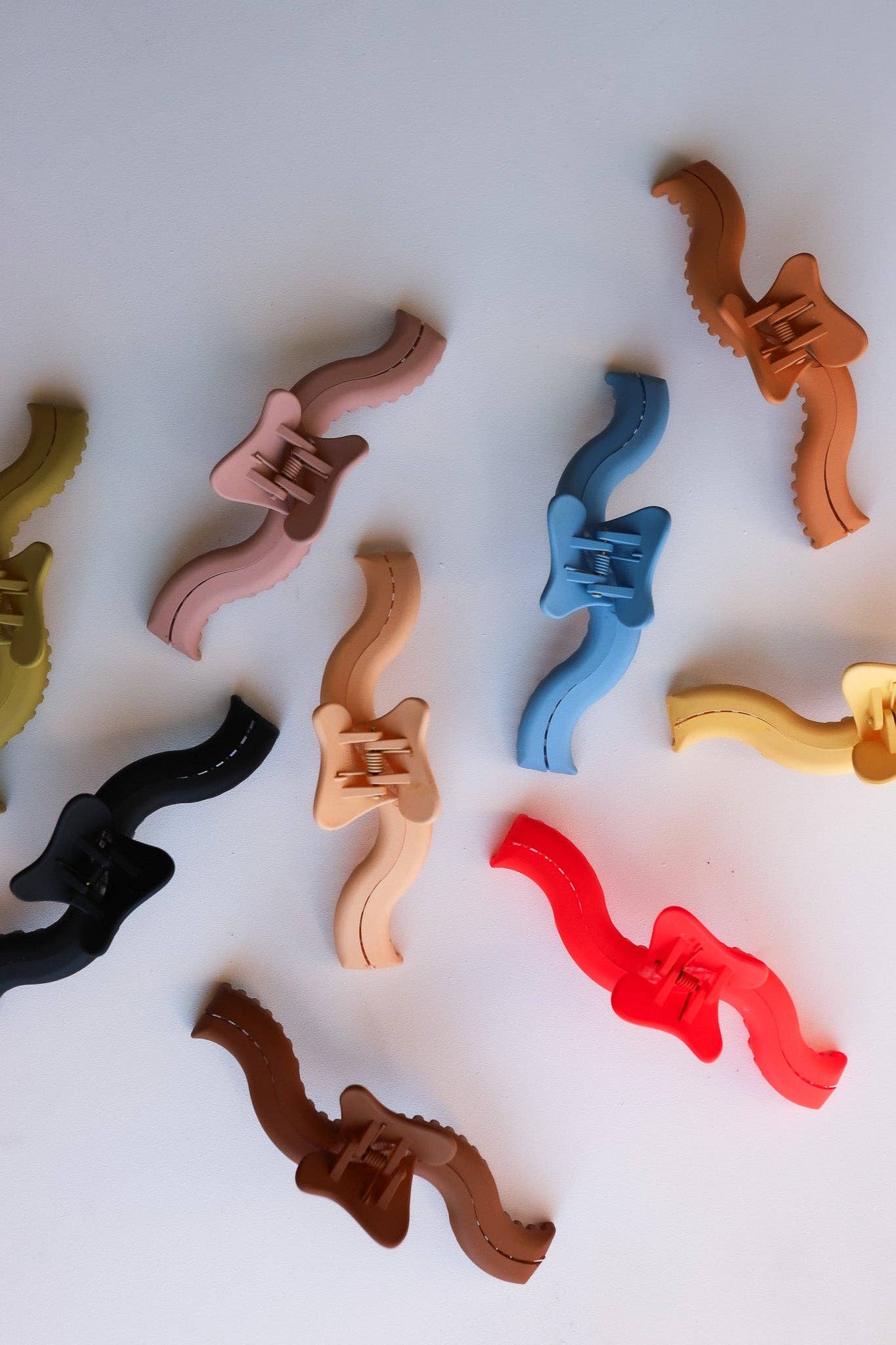 KAXI - Wholesale Hair Clip - Women's - Kaxi Original Wavy Hold Everything Claw6