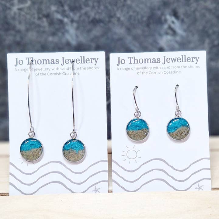 Shoreline runde dråbeøreringe Grøn perle £8-£10 for engroshandel hos Jo Thomas Jewellery