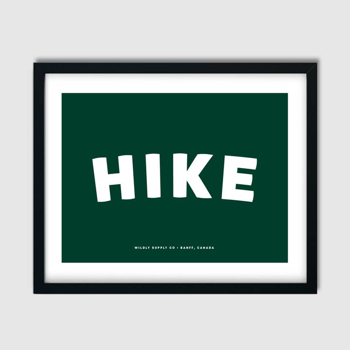 Impression artistique minimaliste sur une randonnée - Banff Souvenir pour la vente par Wildly Supply Co.