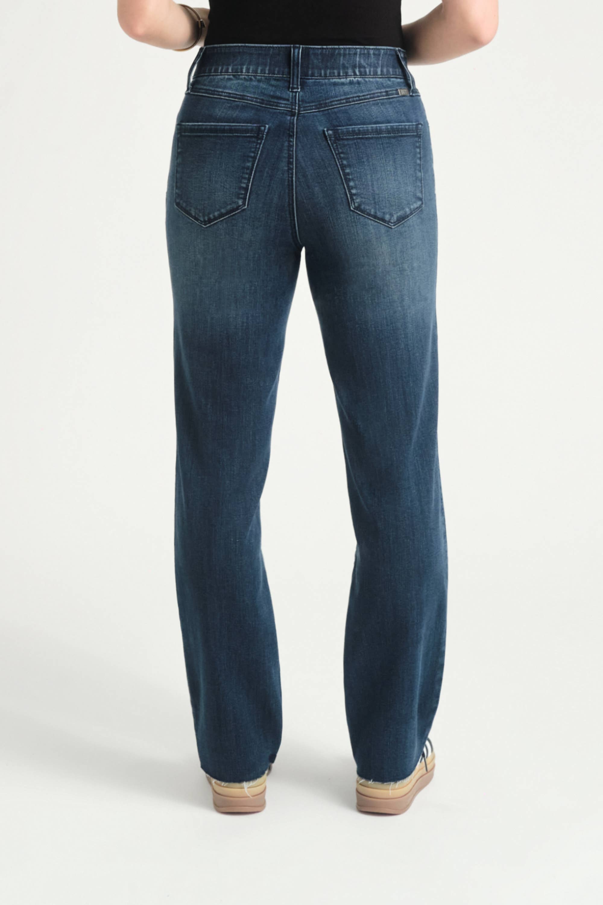 1822 Denim - Wholesale Jeans - Women's - 30" Shapewear Straight Leg Jean w/ Raw Hem in Grayden6