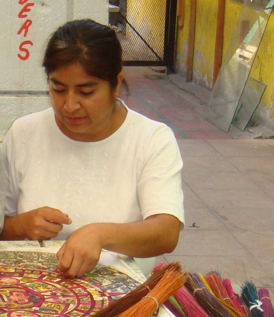 Arara Enterprises - Venta al por mayor Cruz de pared - Escenas religiosas de Popotillo (Straw) Art Cross Medium2