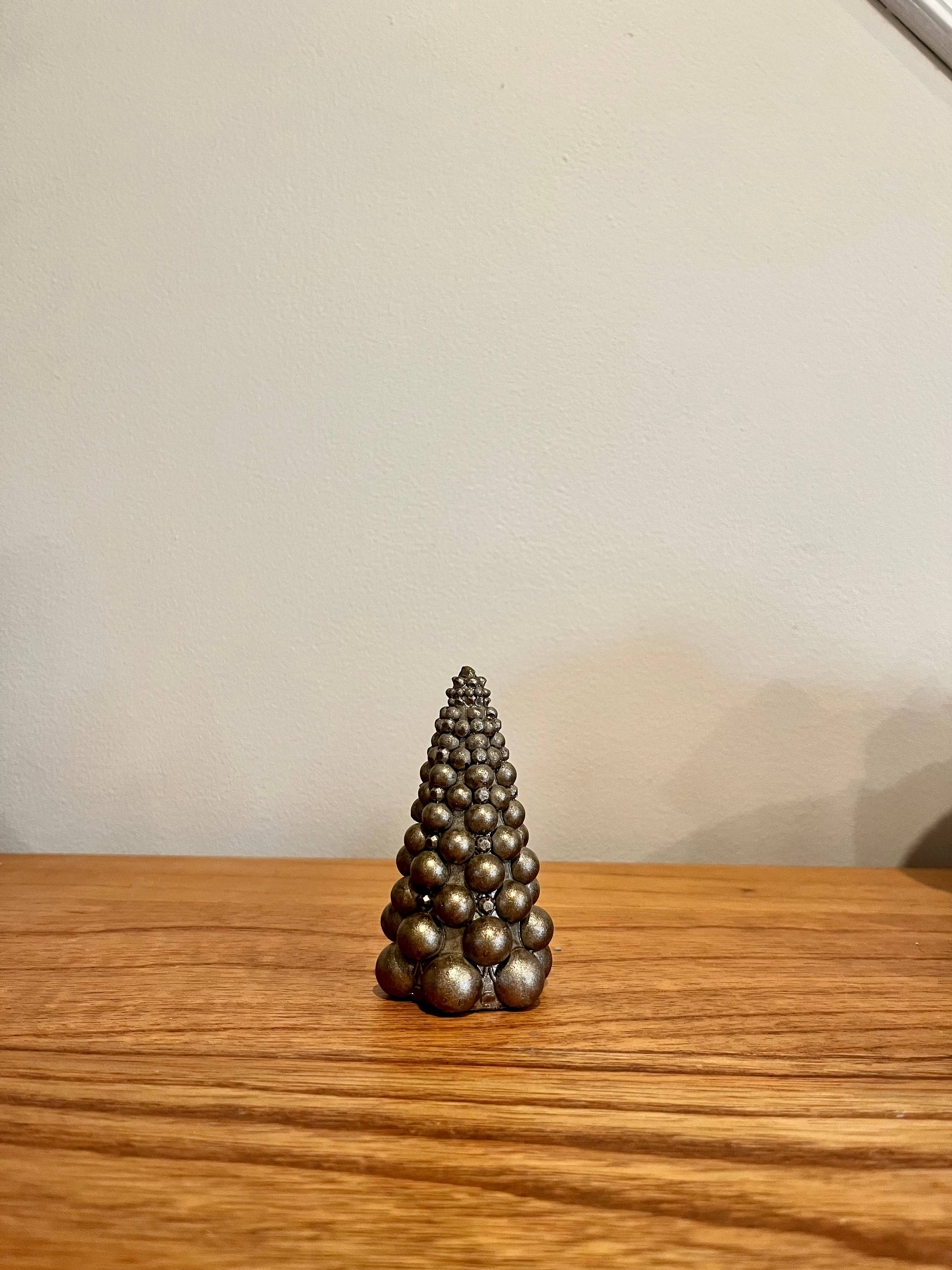 Make My Day Design – wholesale Christmas decoration – Cement Christmas Tree Figurines13