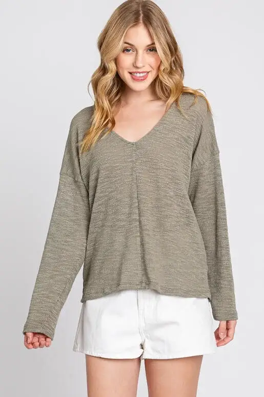 Final Touch - Wholesale Knit Top - Women's - V-Neck Knit Long Sleeve Top - T3104411
