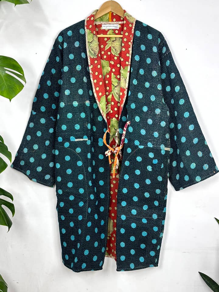 Veste bohème mi-longue Vintage Fine Kantha One Of A Kind pour la vente par The Eastern Loom