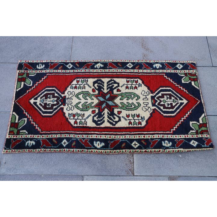 The Loom Wholesale – Großhandel Teppichvorleger – Kleine türkische Vintage-Anatolische Teppiche 0,52x0,98 m9